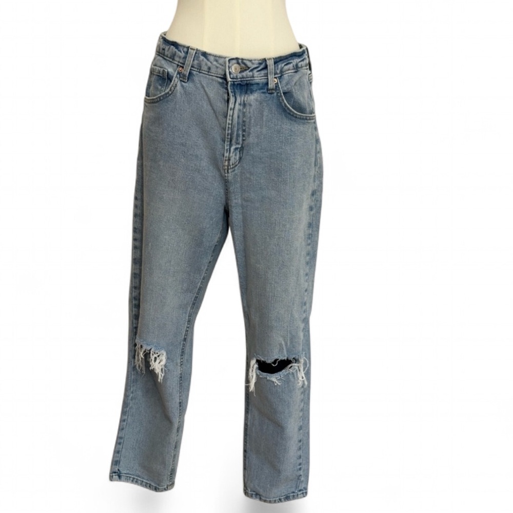 Wild Fable Super High Rise Mom Distressed Light Wash Jean - Size 10